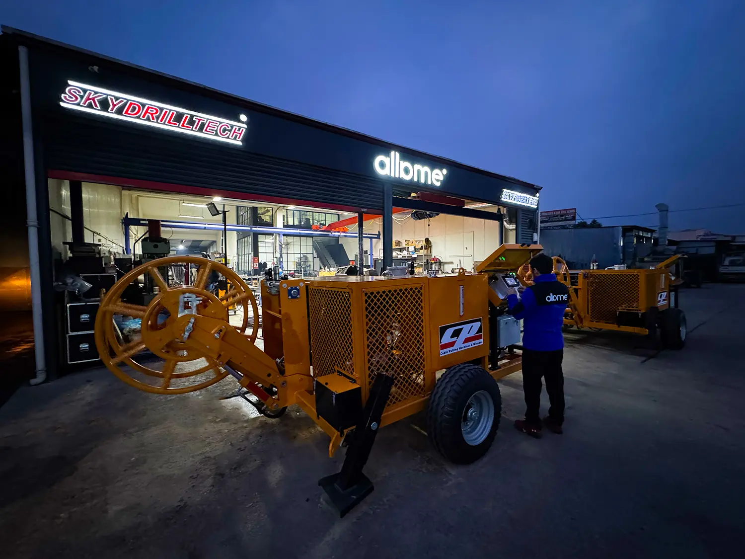 Delivery of 2 Units 7 Ton Cable Pulling Machines to Iraq Delivery of 2 Units 7 Ton Cable Pulling Machines to Iraq